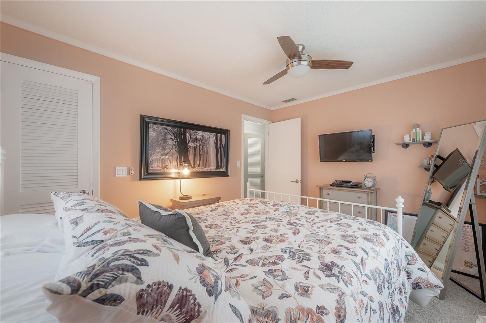 9835 MAINLANDS BLVD W