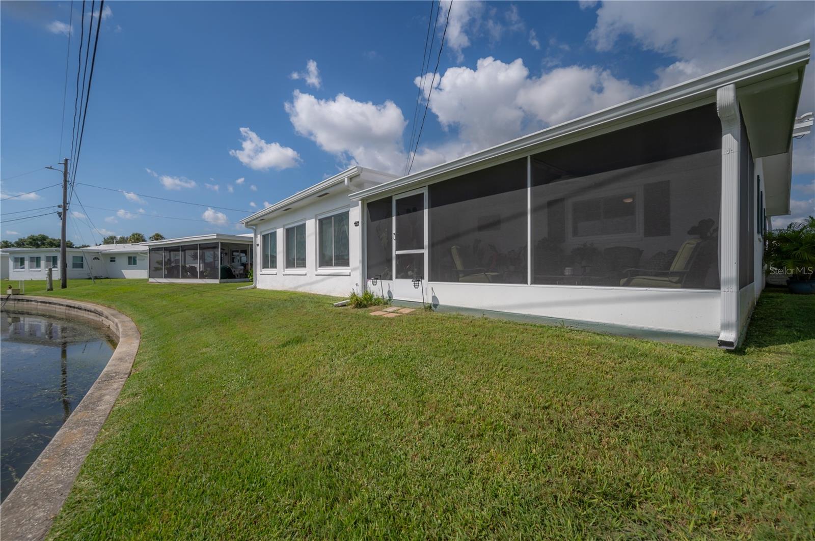 9835 MAINLANDS BLVD W