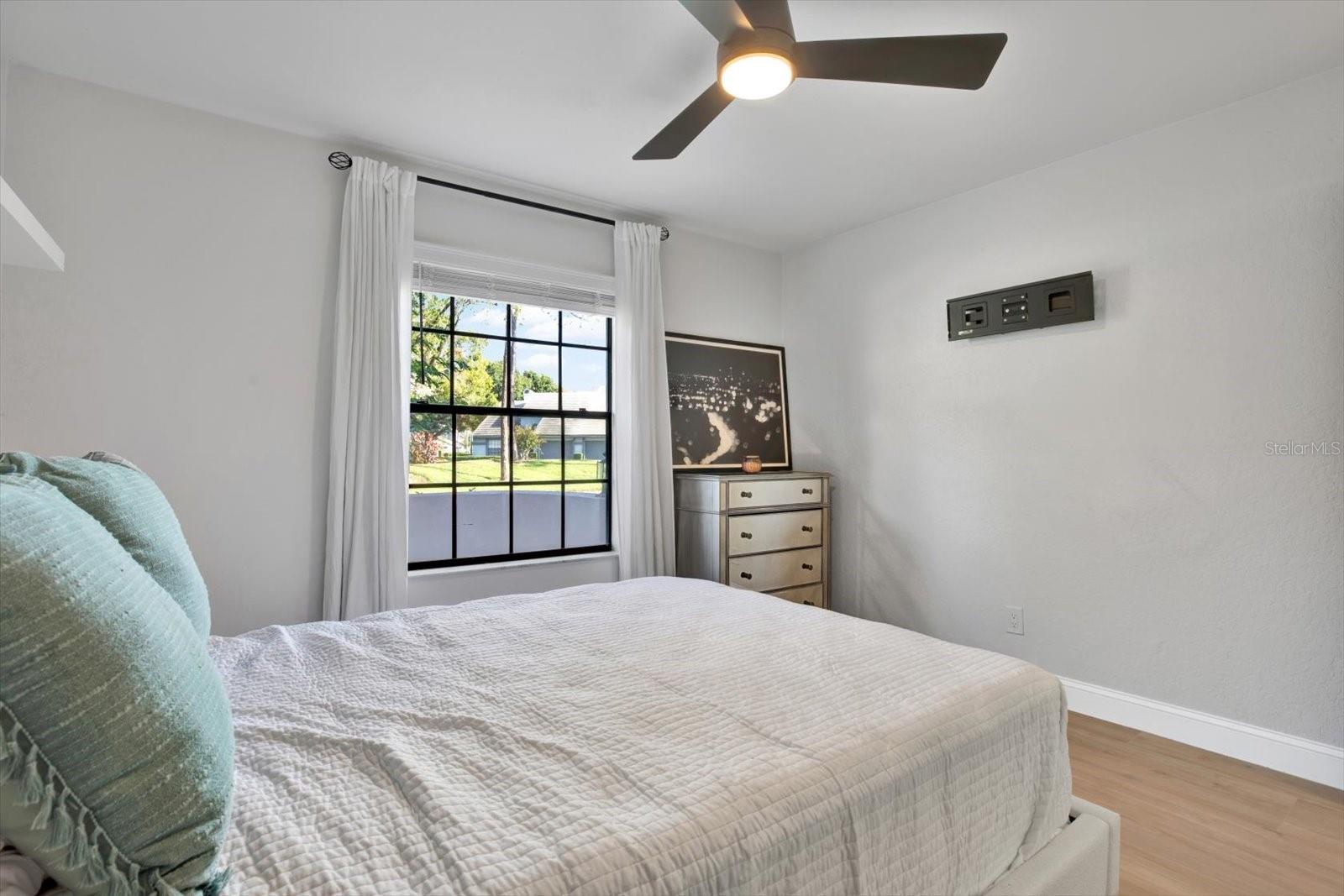 4164 BRENTWOOD PARK CIR