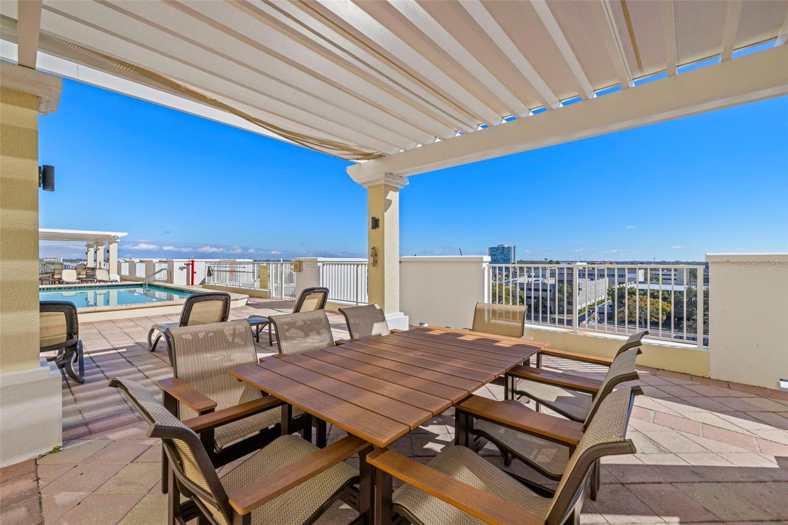 628 CLEVELAND ST #905