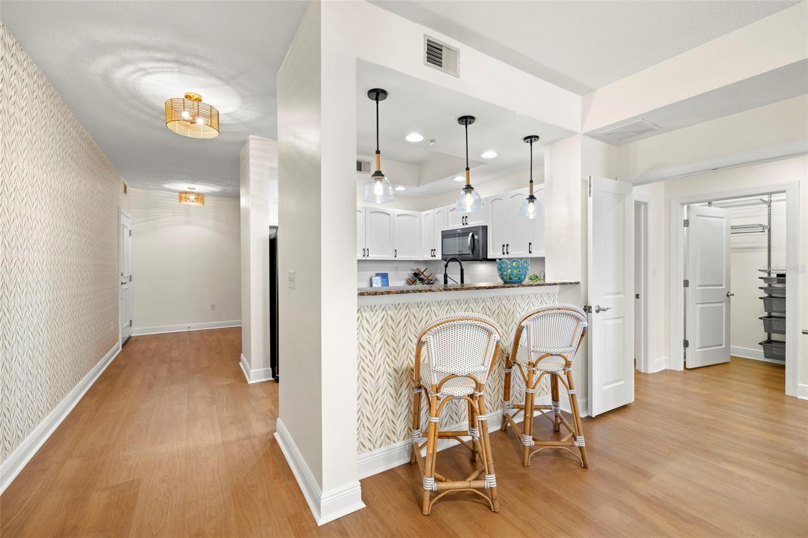 628 CLEVELAND ST #905