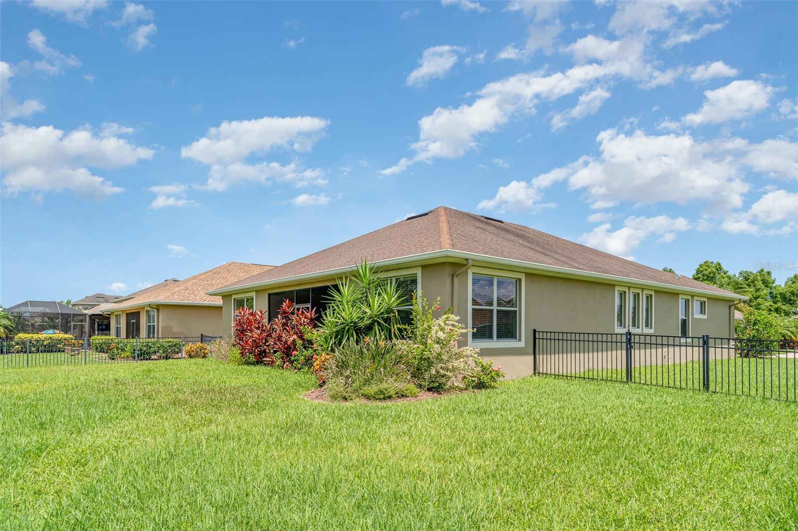 9067 39TH STREET CIR E