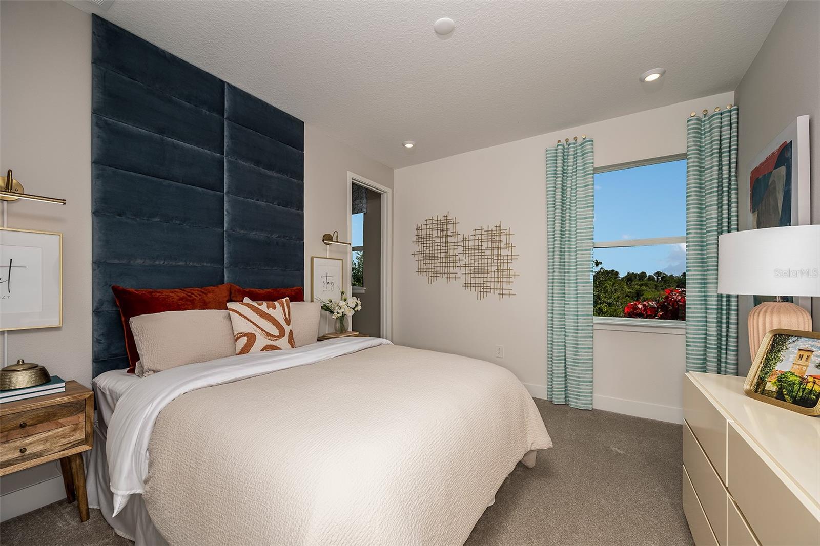 18432 VISTA PARK TER