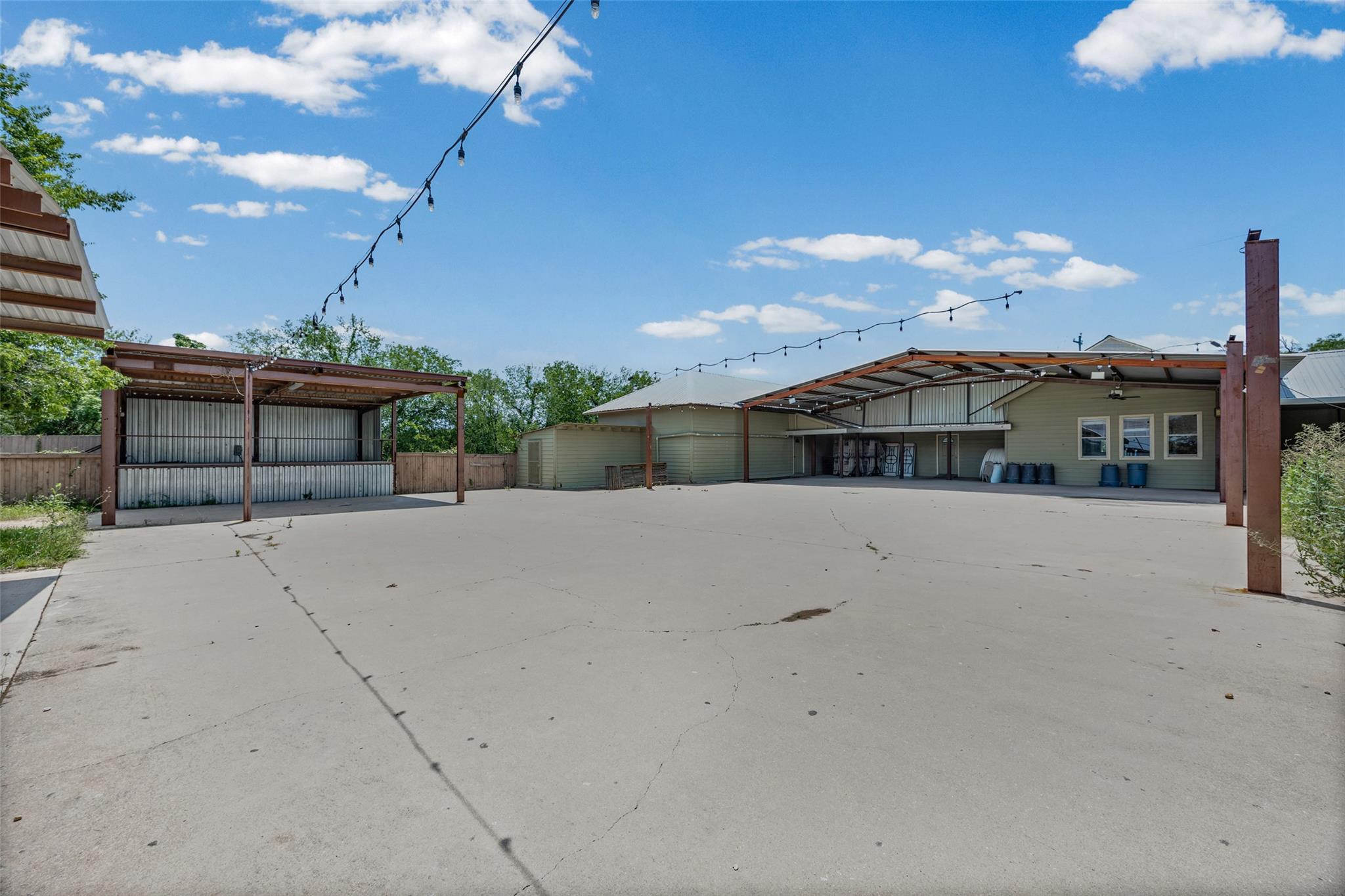 6950 Us Highway 183 S