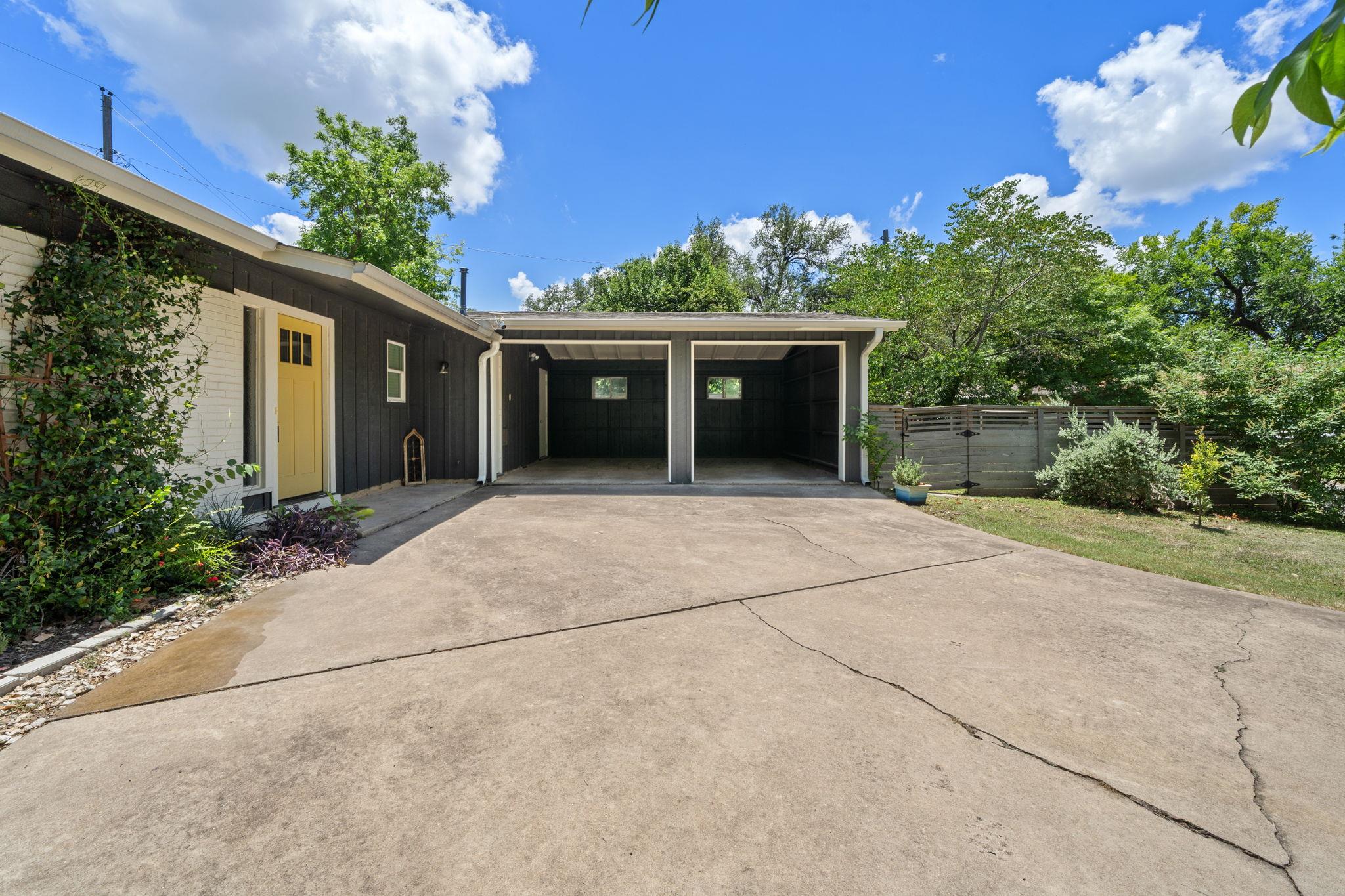 6707 Columbia DR