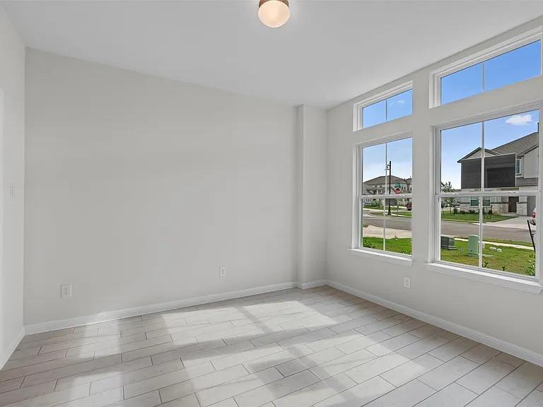 128 Comet Pointe DR