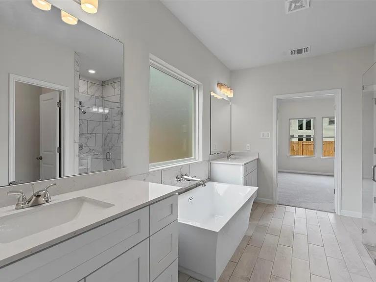 128 Comet Pointe DR