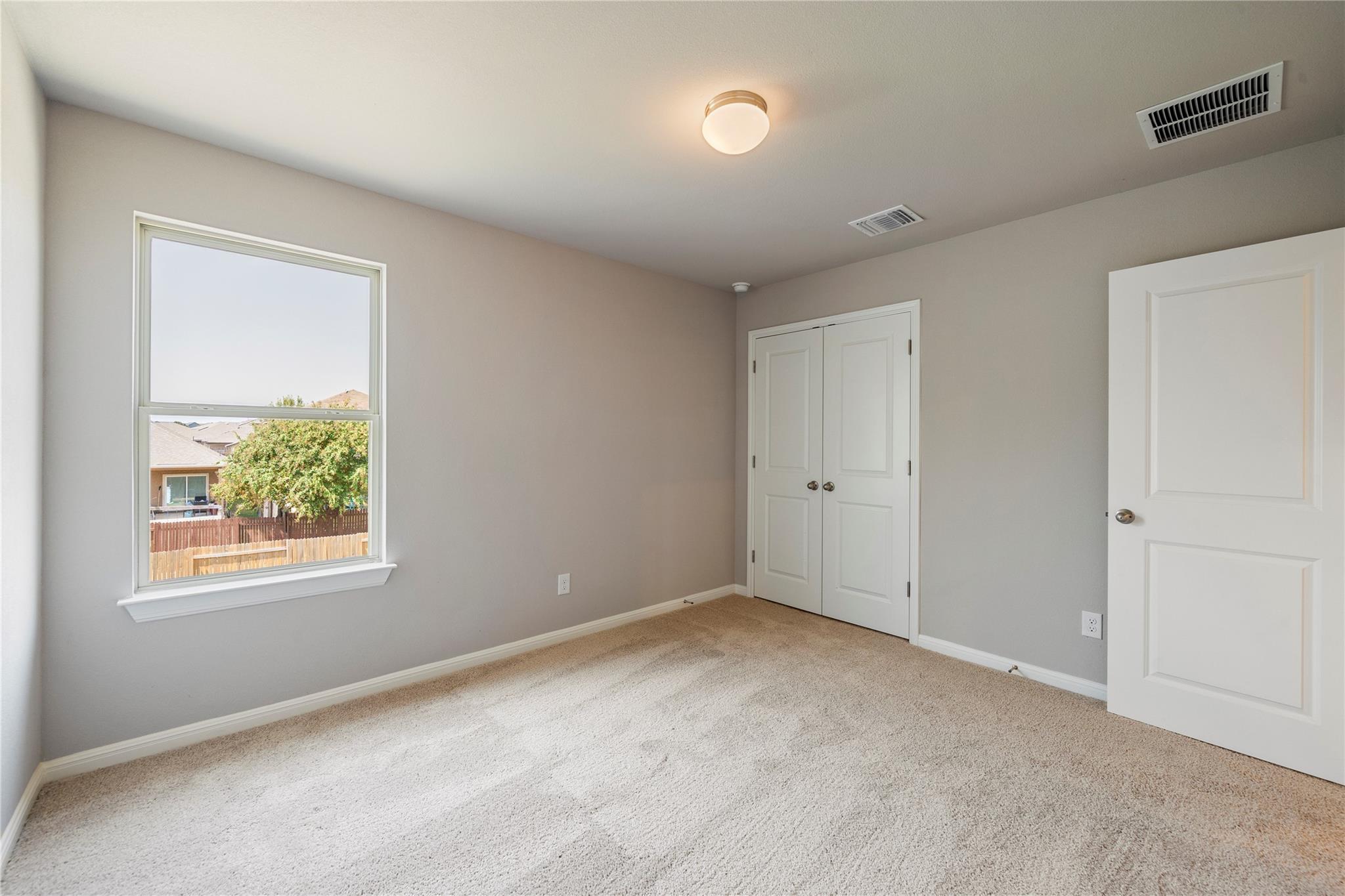 128 Comet Pointe DR