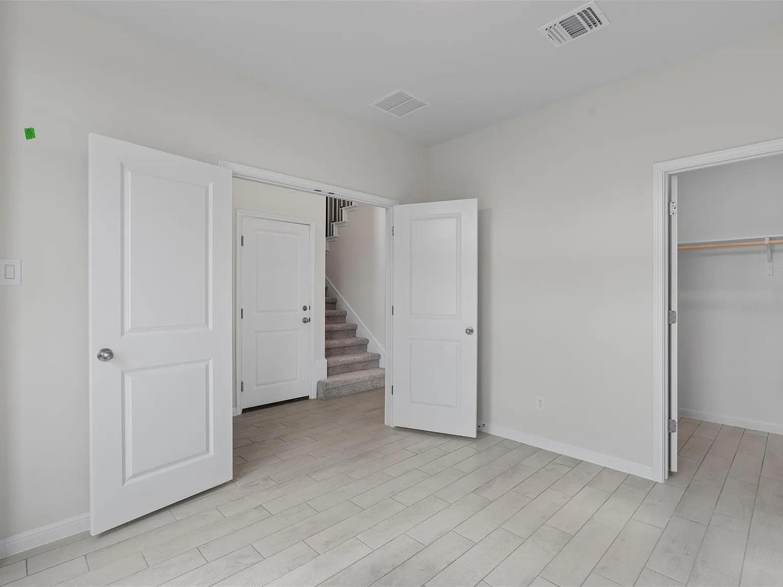 128 Comet Pointe DR