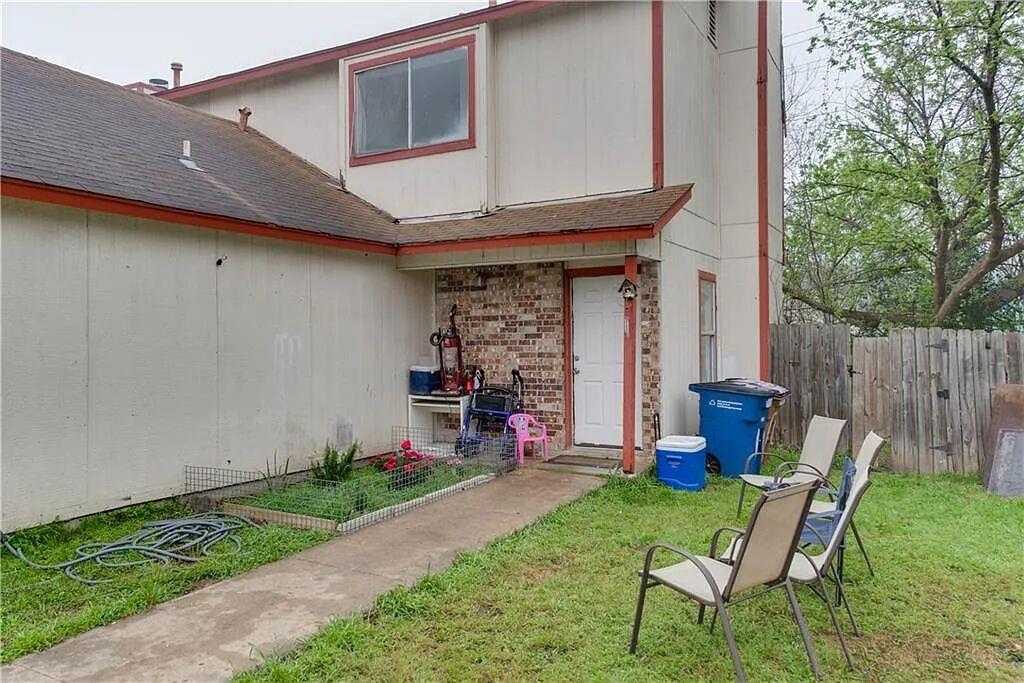 6900 Hyland CIR # B