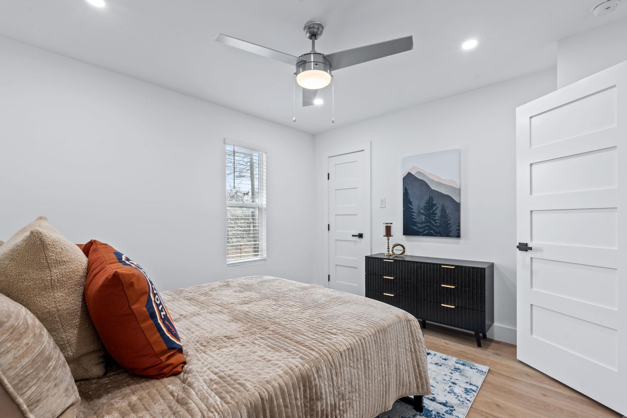 2706 Wheless LN Bldg 2