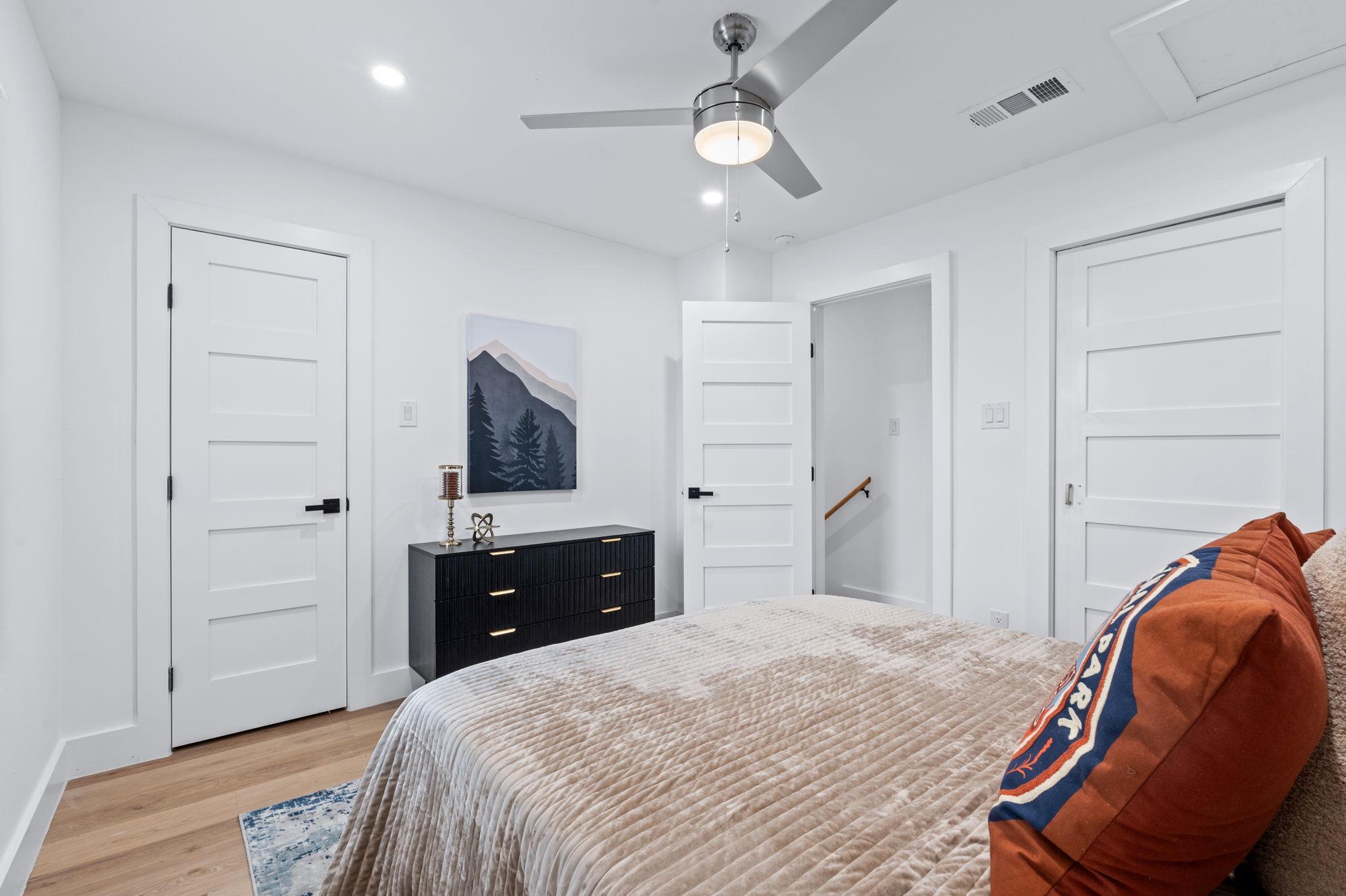 2706 Wheless LN Bldg 2