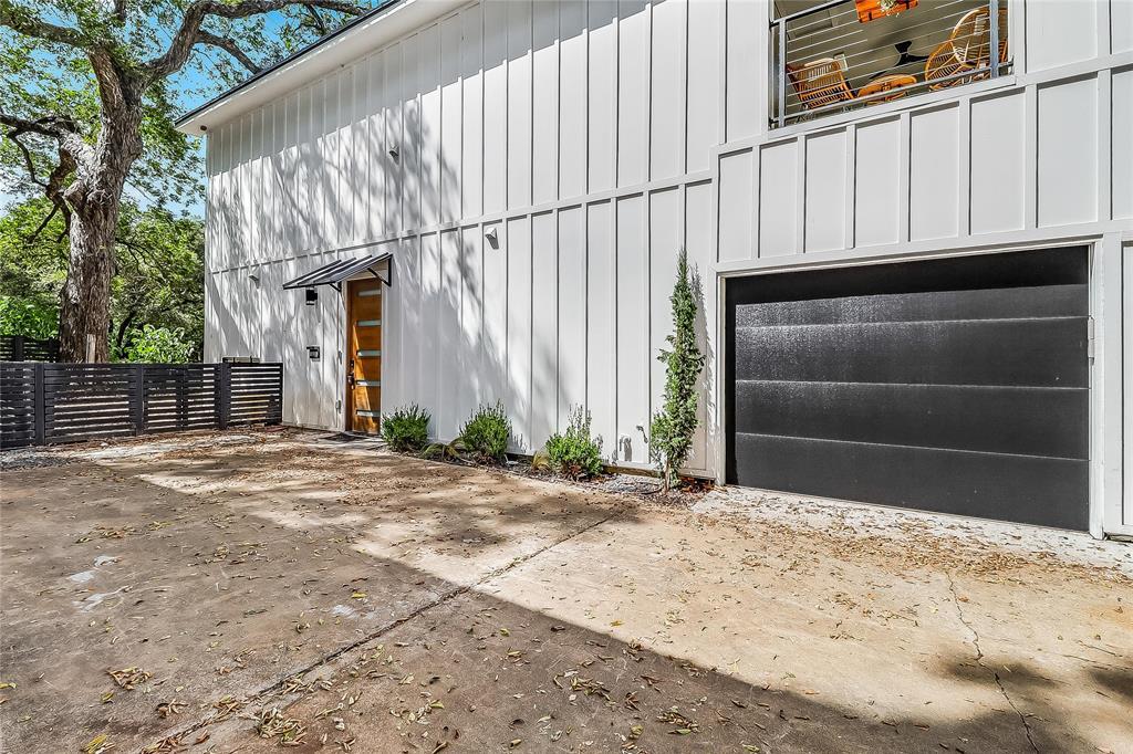 1109 W Annie ST