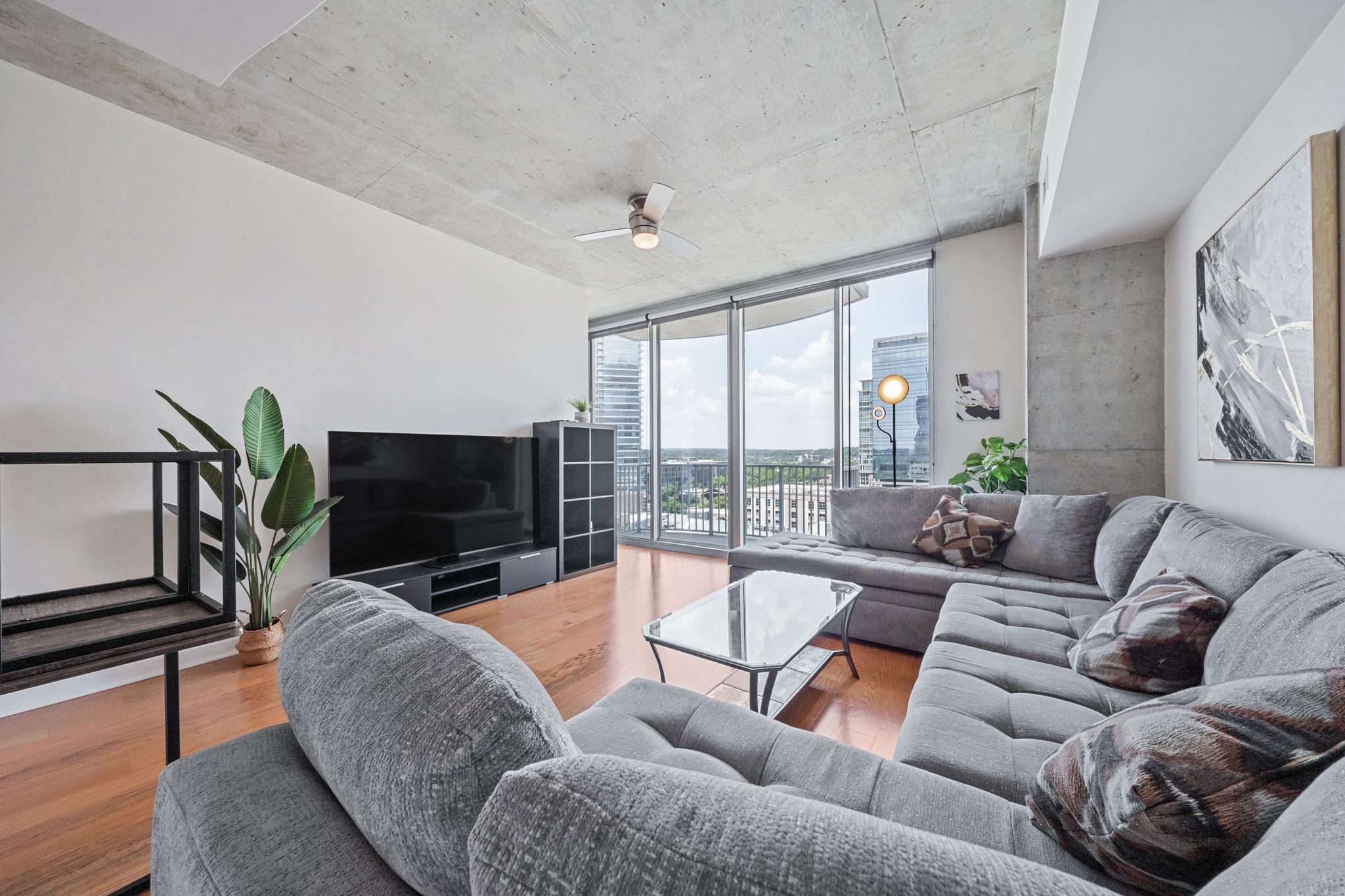 360 Nueces ST # 1118