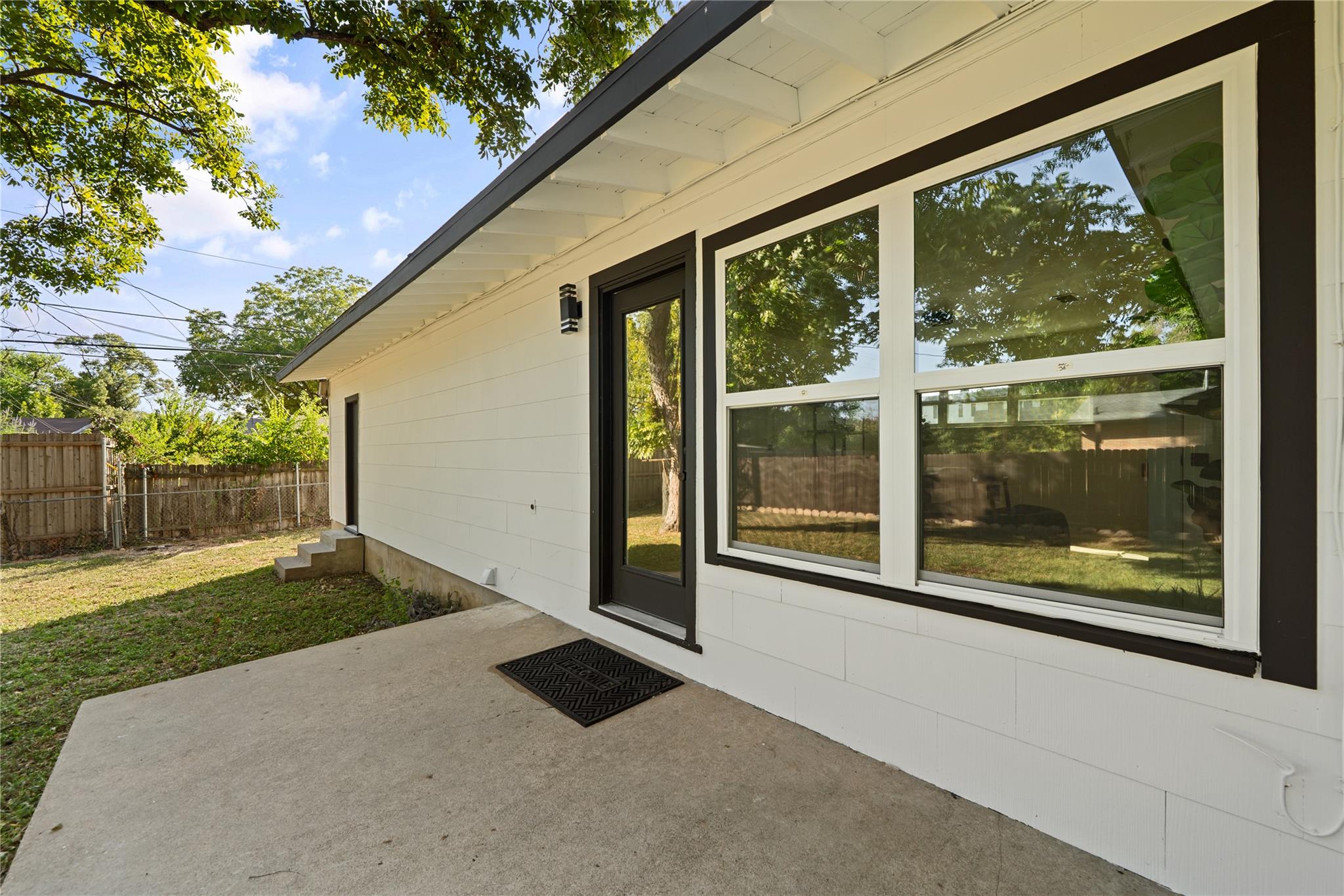 1201 Ridgehaven DR