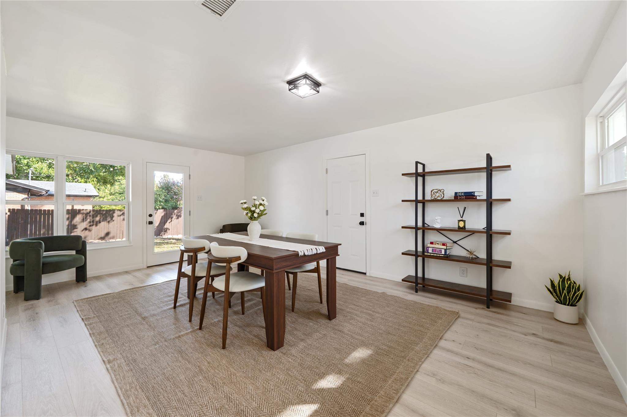 1201 Ridgehaven DR