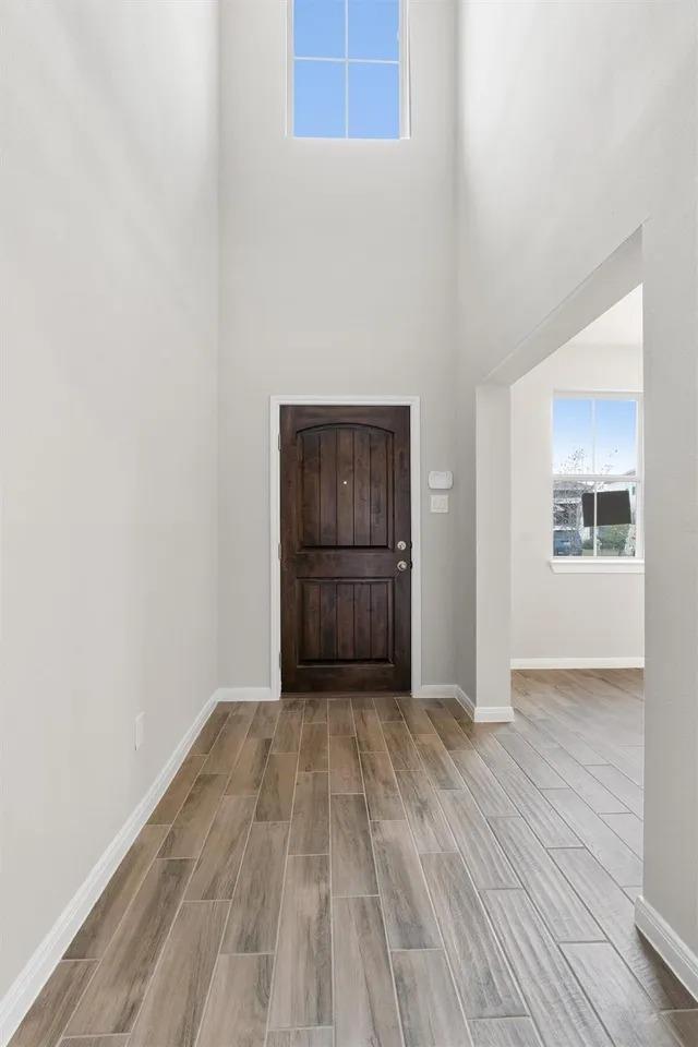 221 Comet Pointe DR