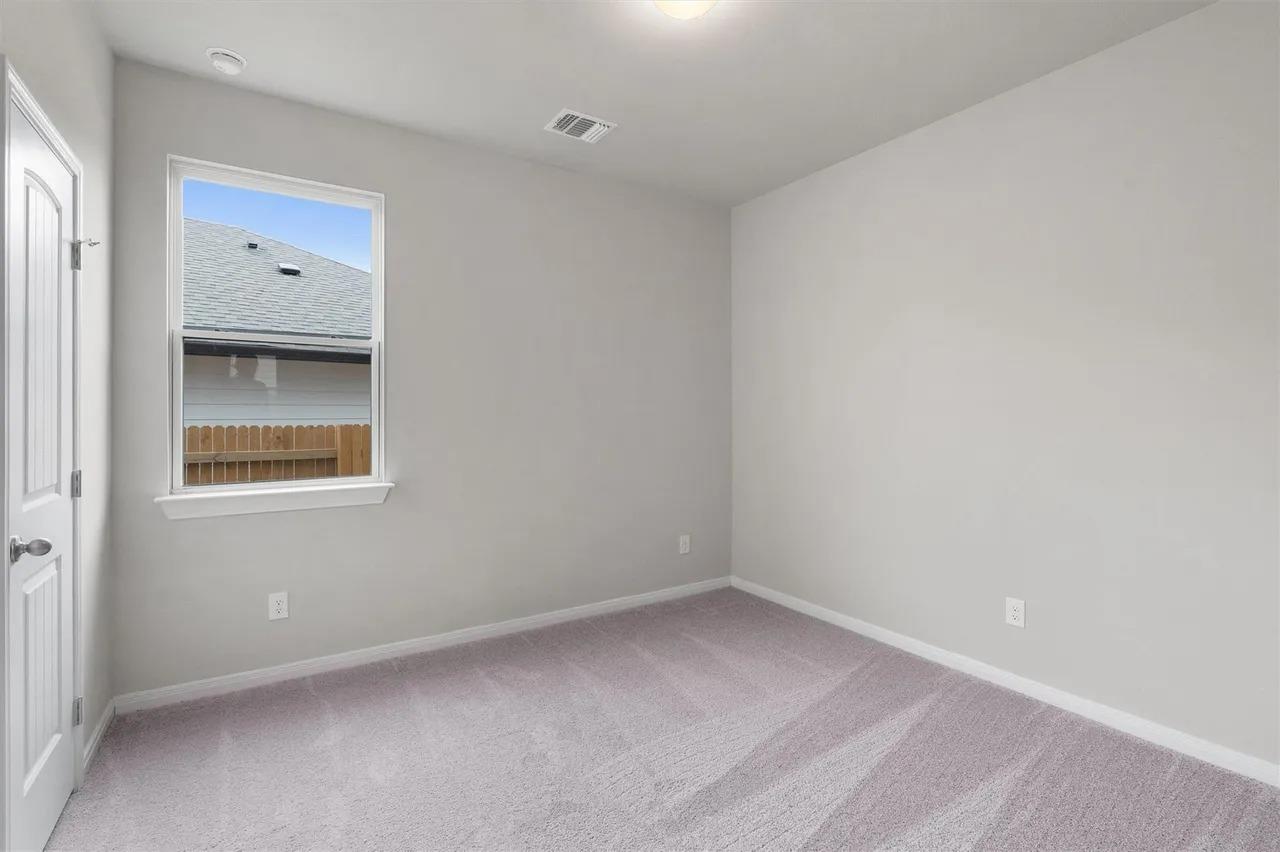 221 Comet Pointe DR