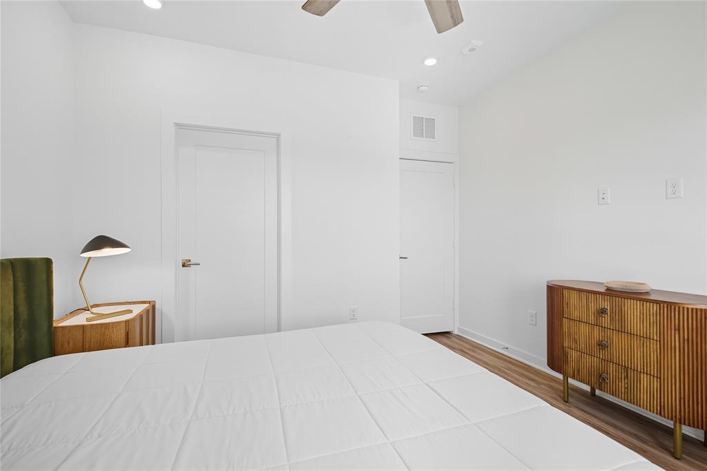 4802 S Congress Ave # 506