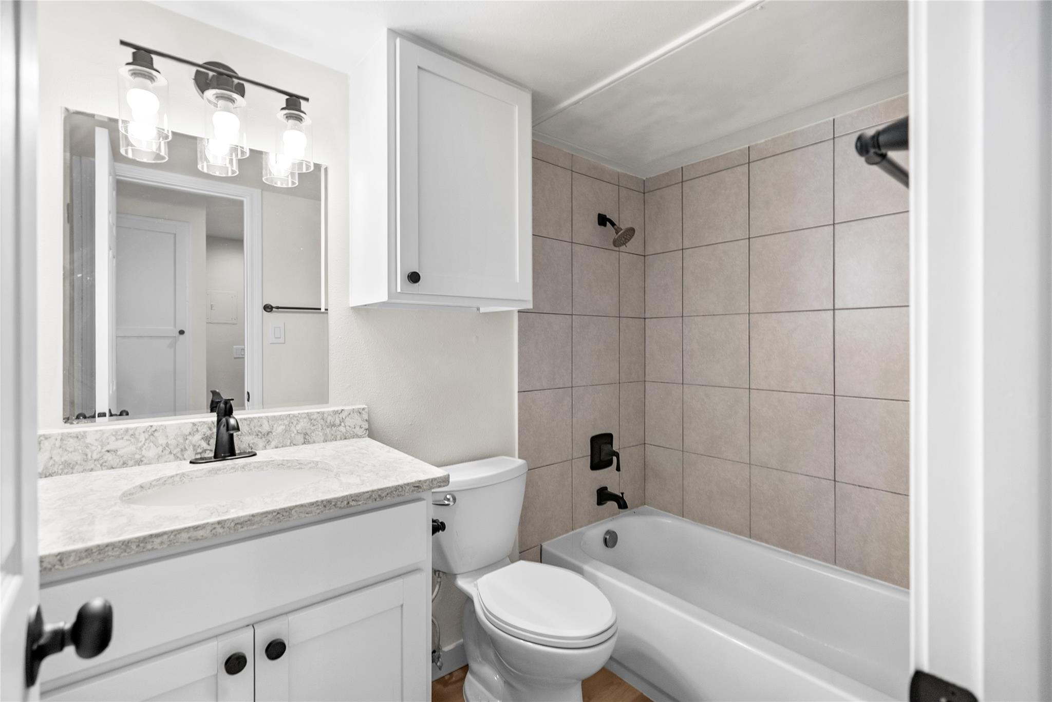 3819 Southway DR # 208