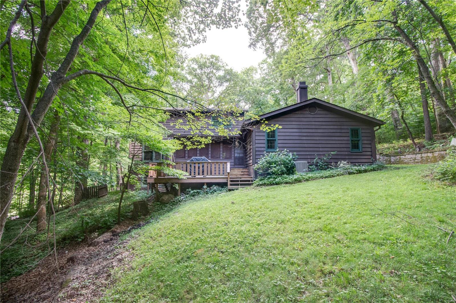 3302 Whiteclif Lane