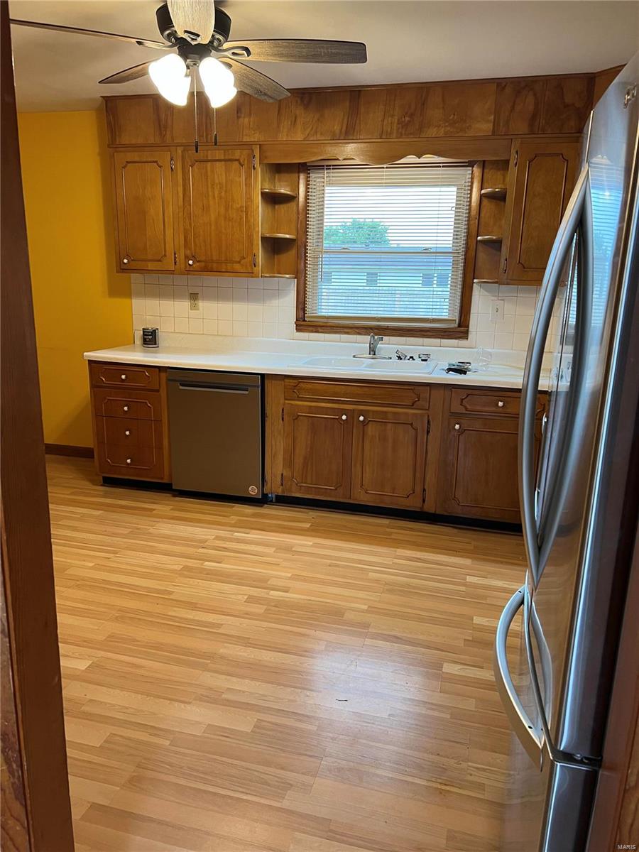 210 W County Rd
