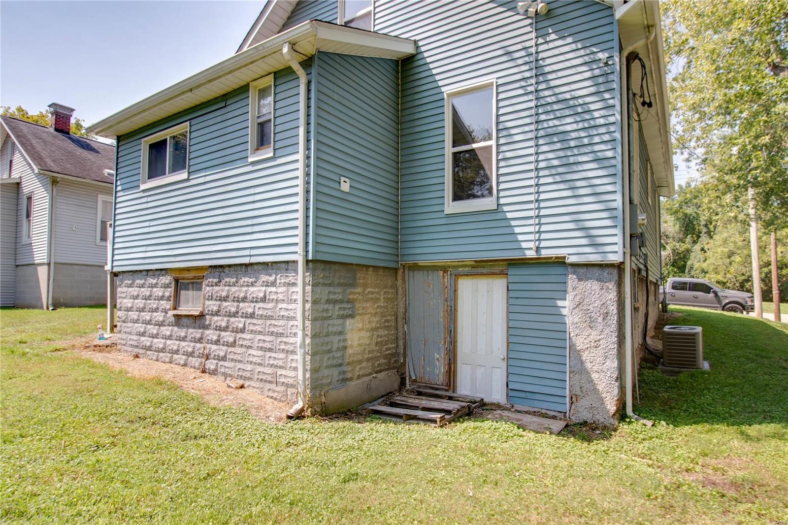 2421 Main Street