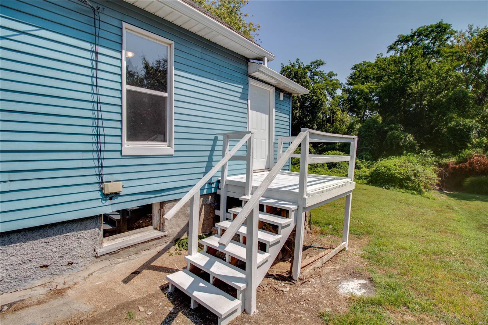 2421 Main Street