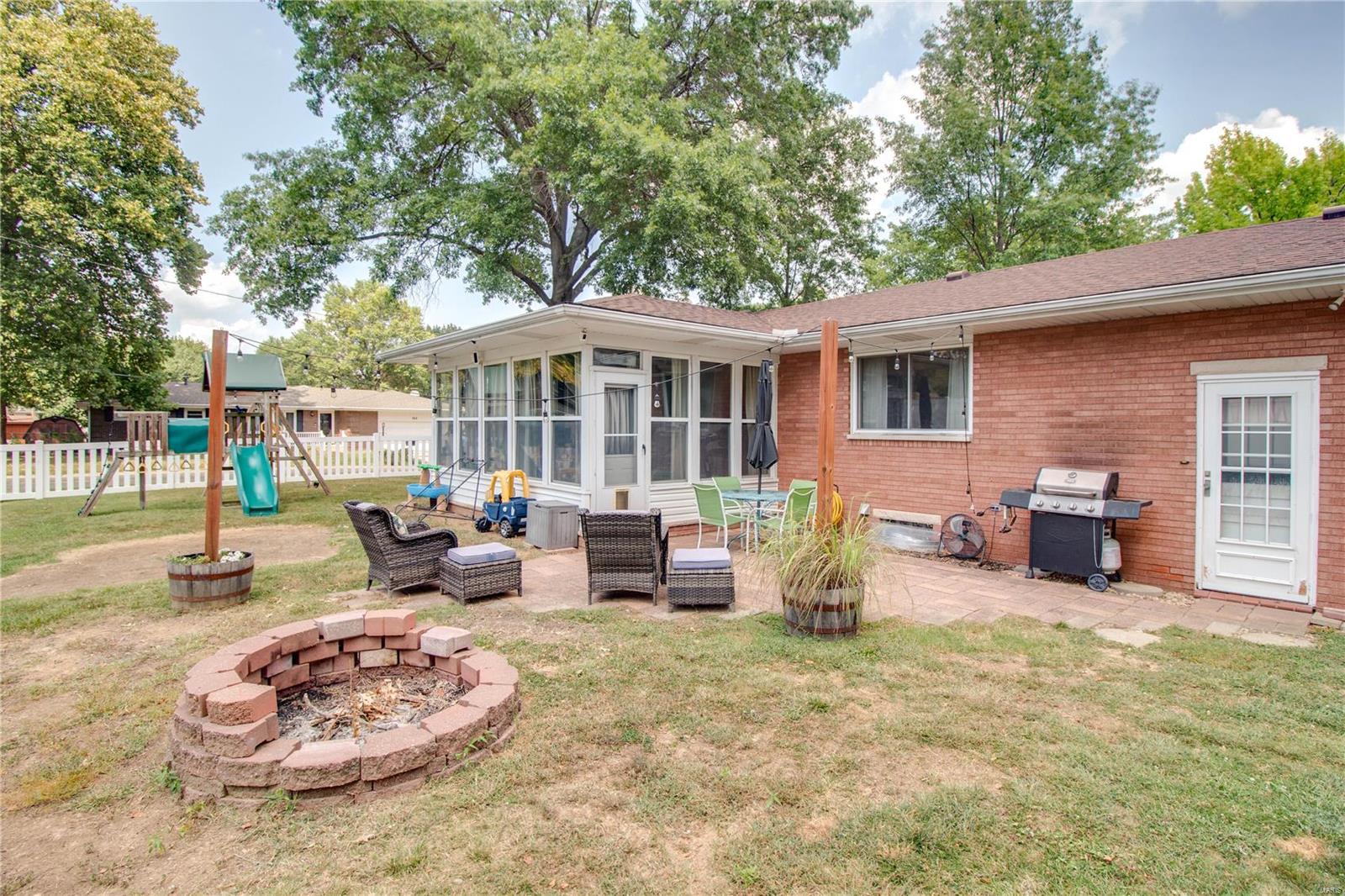 125 Stolze Drive