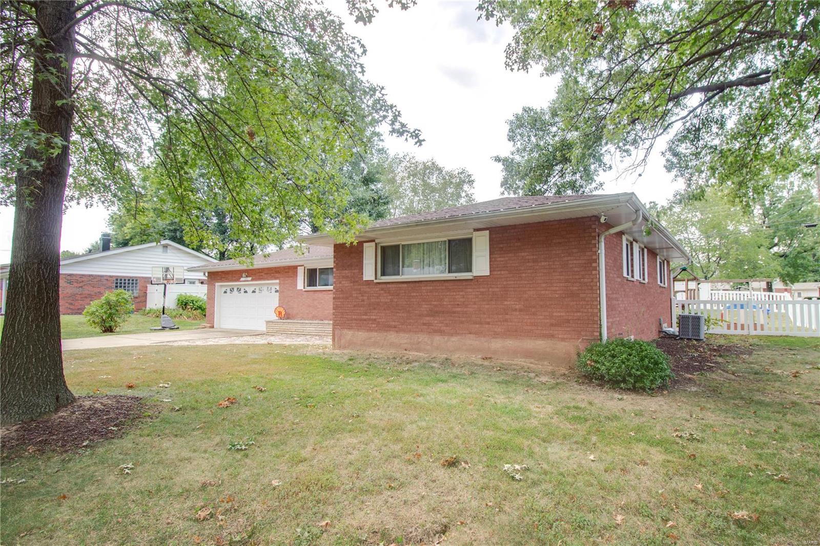 125 Stolze Drive