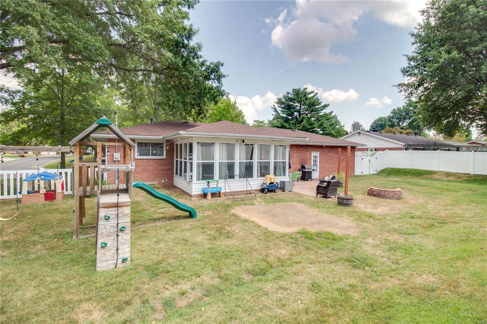 125 Stolze Drive