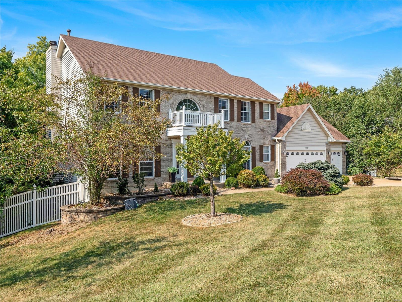 1601 Ridge Bend Drive