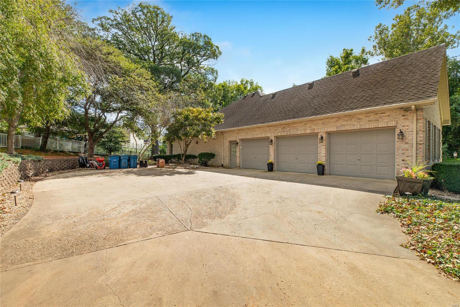 109 Hickory Drive