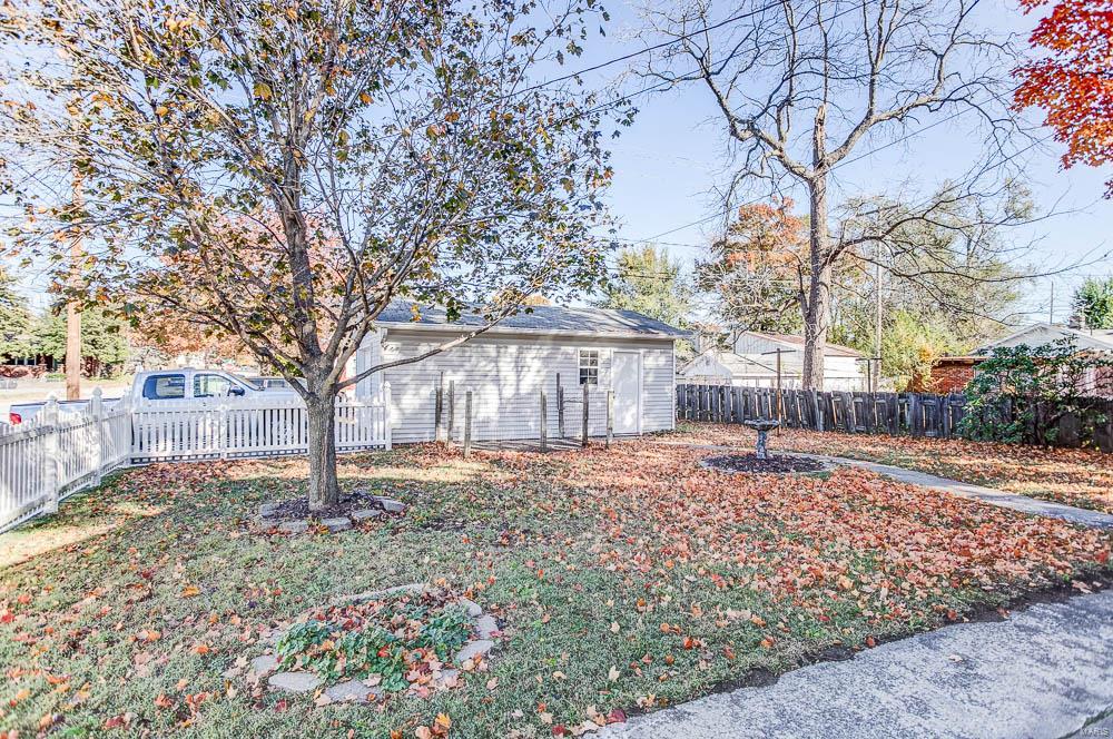 505 E Acton Avenue