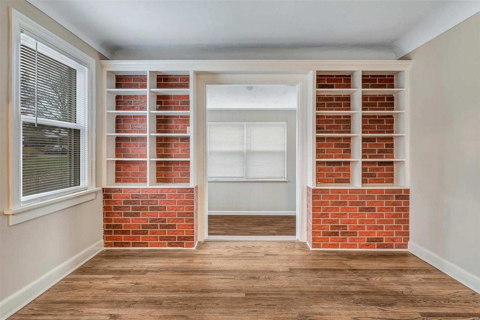 9010 Pallardy