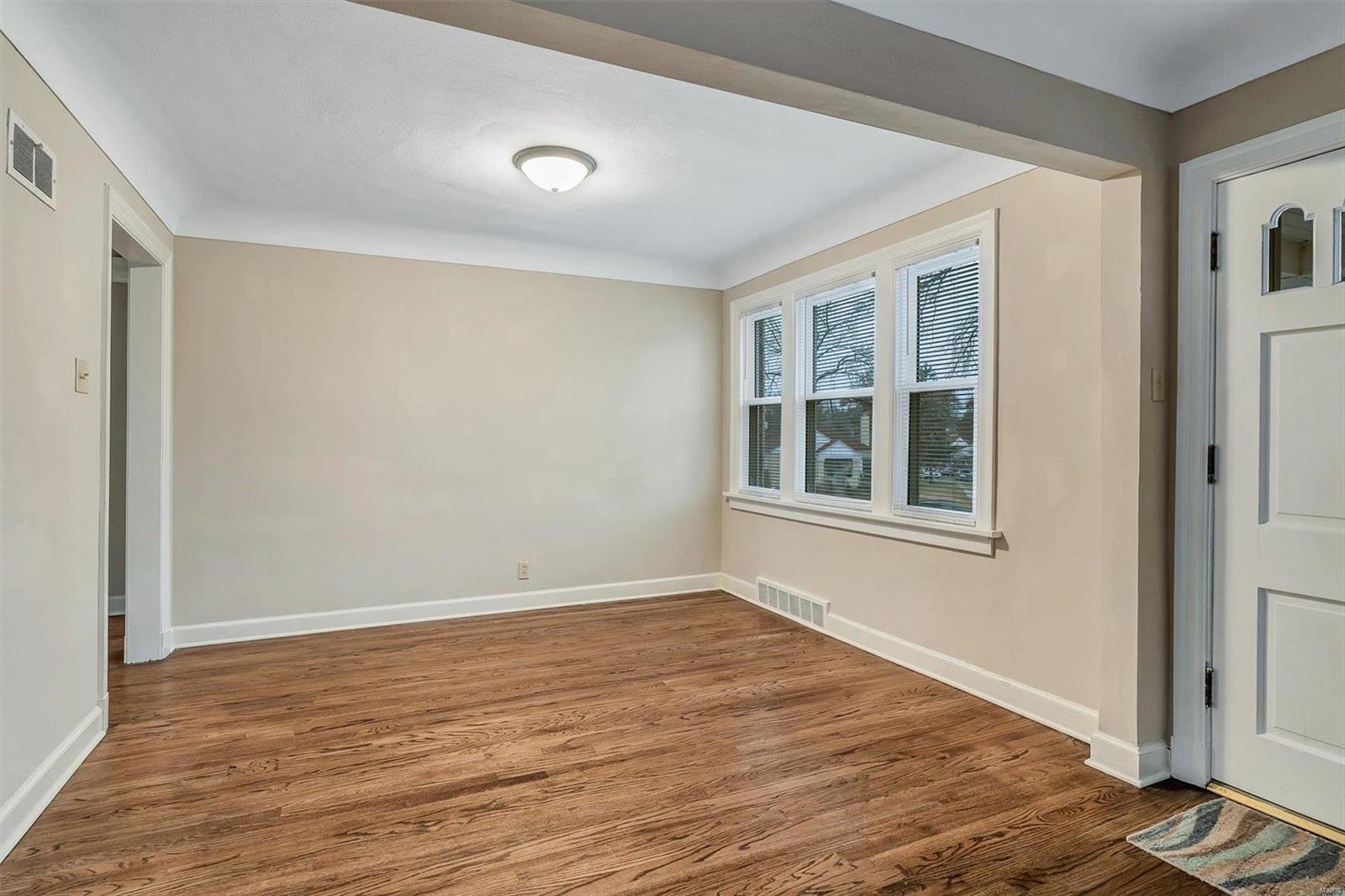 9010 Pallardy