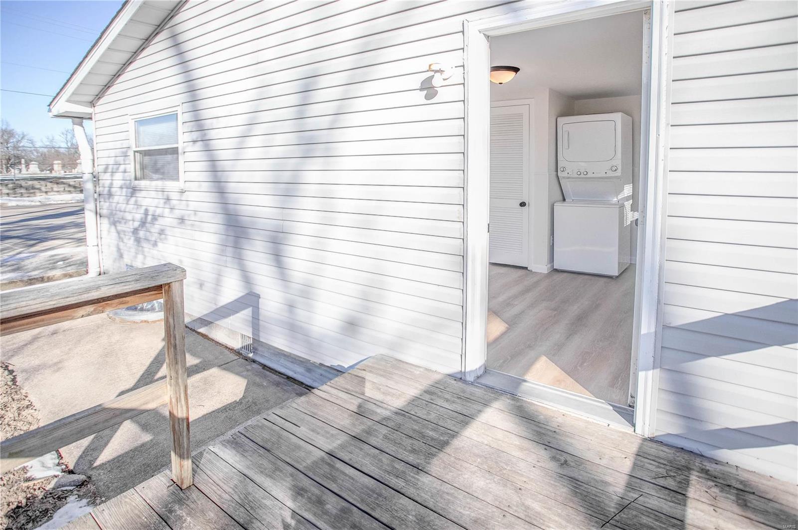 1009 Corbin
