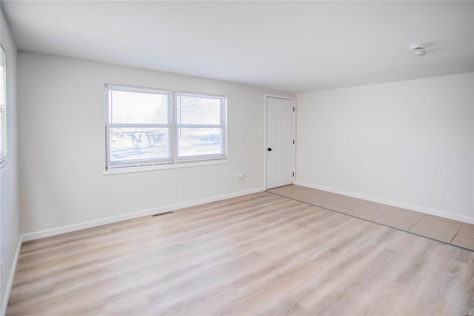 1009 Corbin