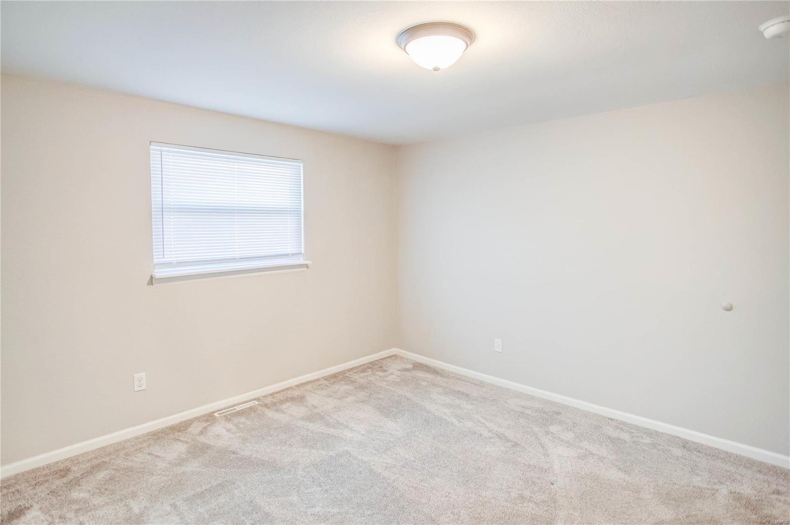 1009 Corbin