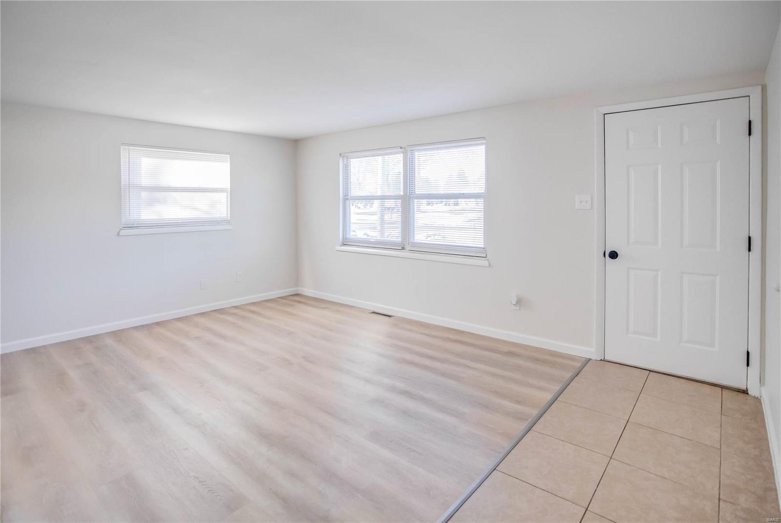 1009 Corbin
