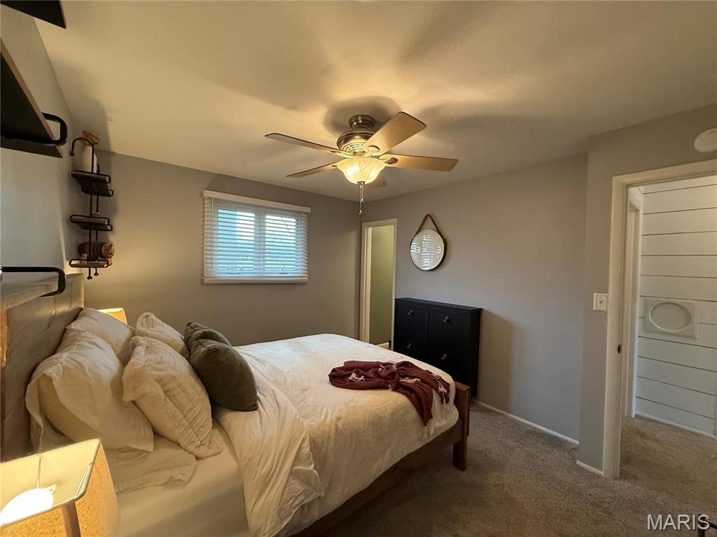 5208 River Aire Dr Drive