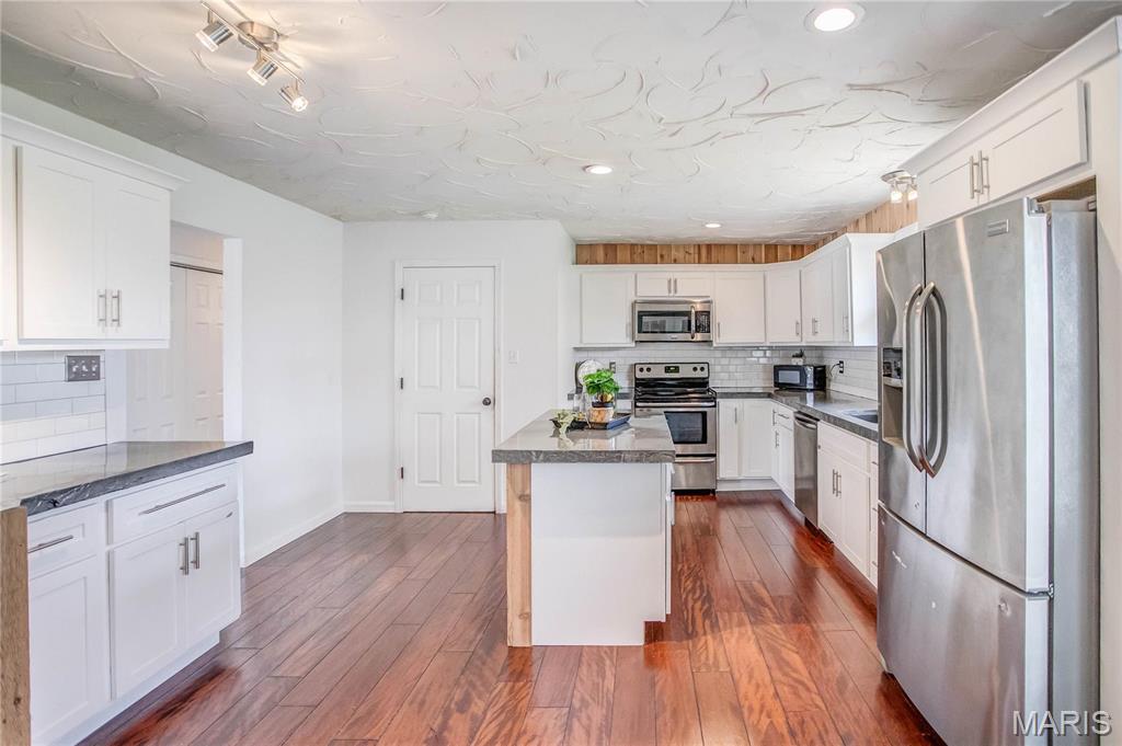 1115 Reddish Drive