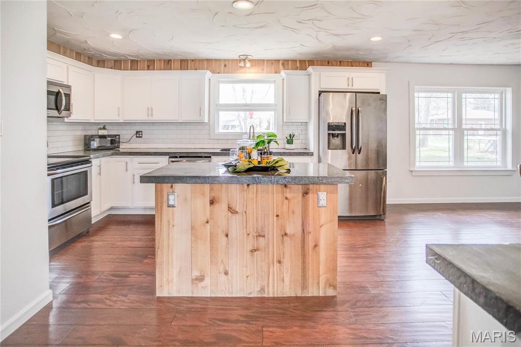 1115 Reddish Drive