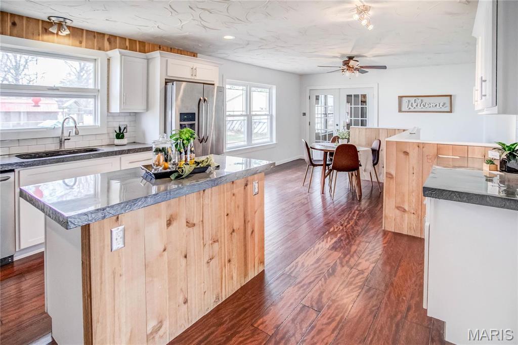 1115 Reddish Drive