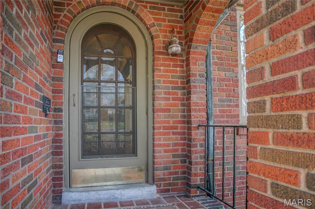 831 Spruce Street