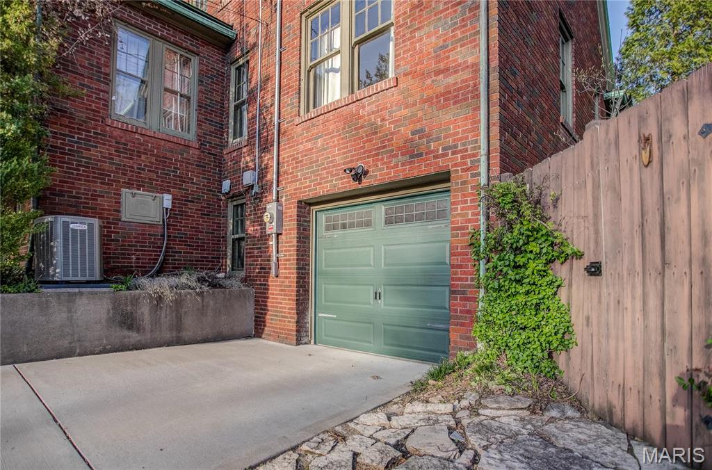 831 Spruce Street