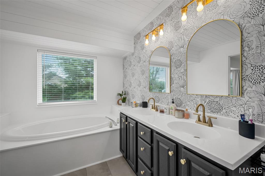 4855 Greenburg Drive