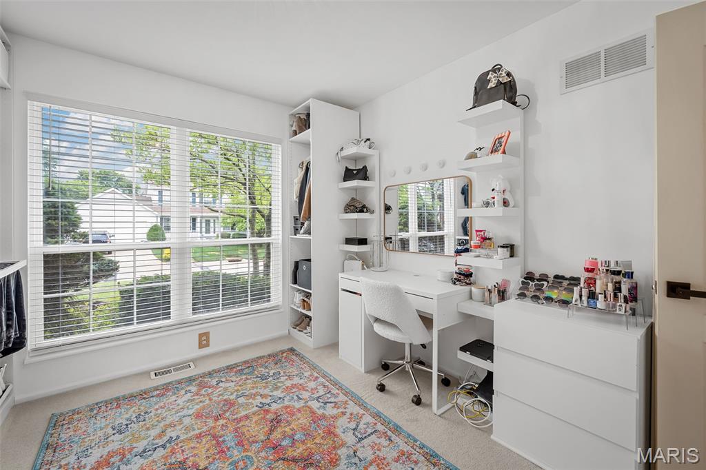 4855 Greenburg Drive