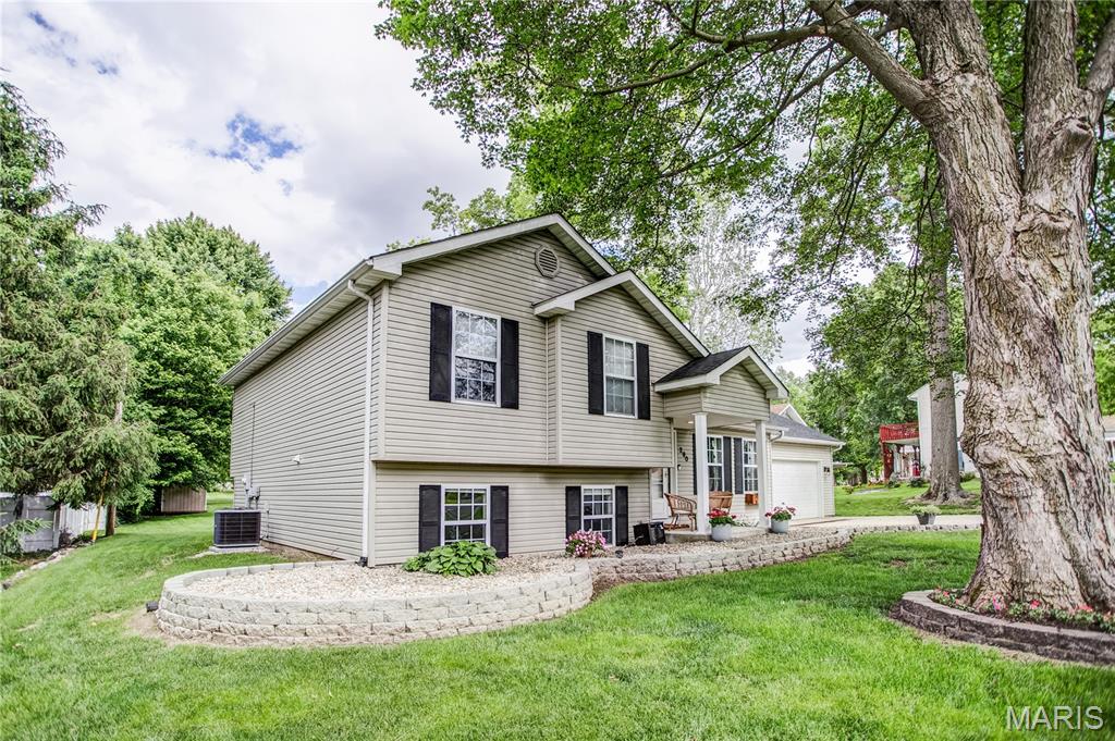 290 Bender Avenue