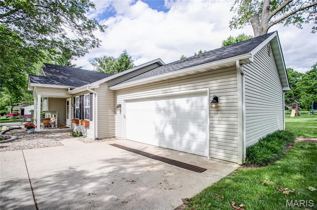 290 Bender Avenue